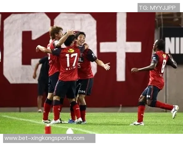 鹿岛鹿角与长骑航海的激烈对决展现足球魅力与团队精神的完美结合